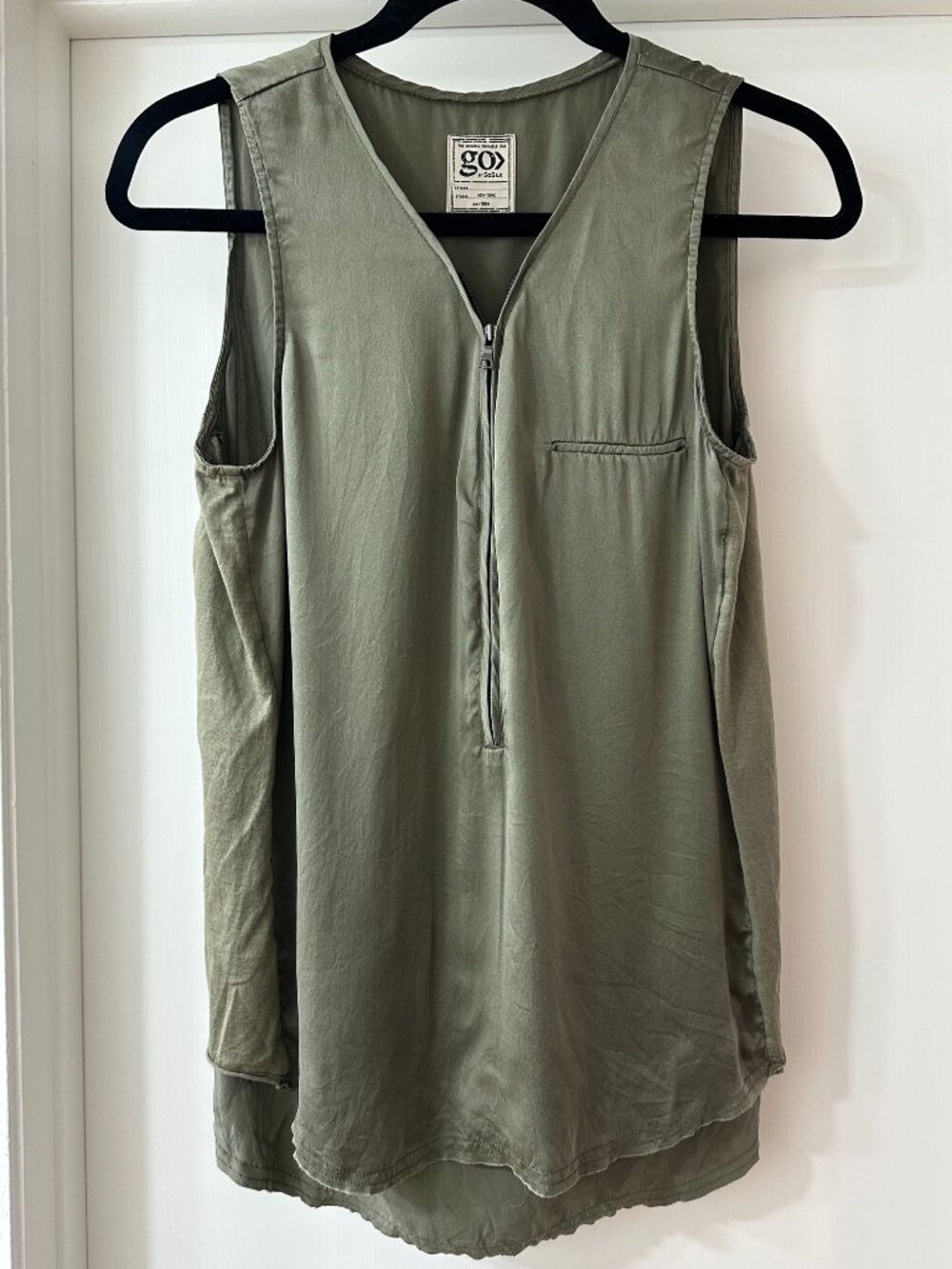 GO by GoSilk Sage Green ICONIC Go Zippy Tank Luxe, Size Medium